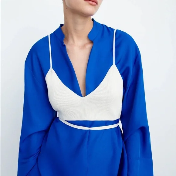ZARA NEW WOMAN SS21 BLUISH FLOWING BLOUSE WITH VENTS - Picture 6 of 9